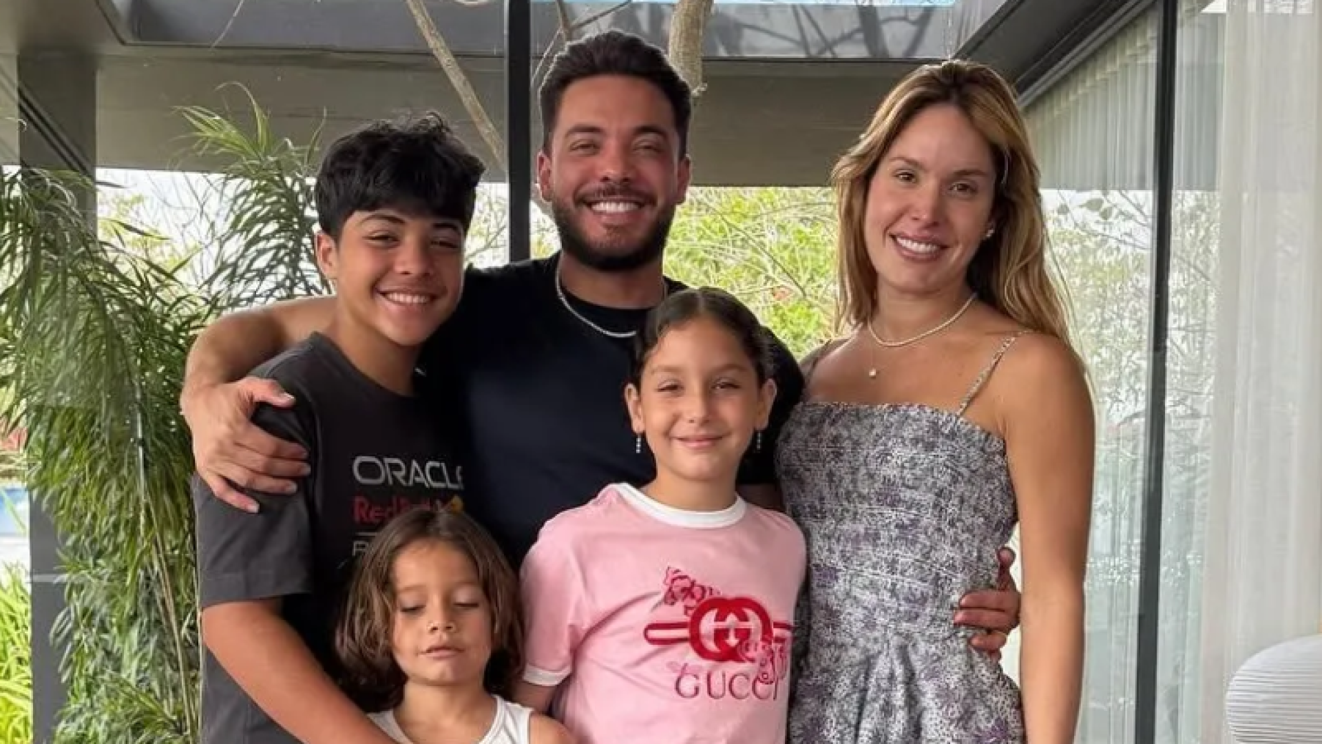 Wesley Safadão revela diagnóstico de tumor no crânio do filho e relata momento de desespero: “Foi só um susto”