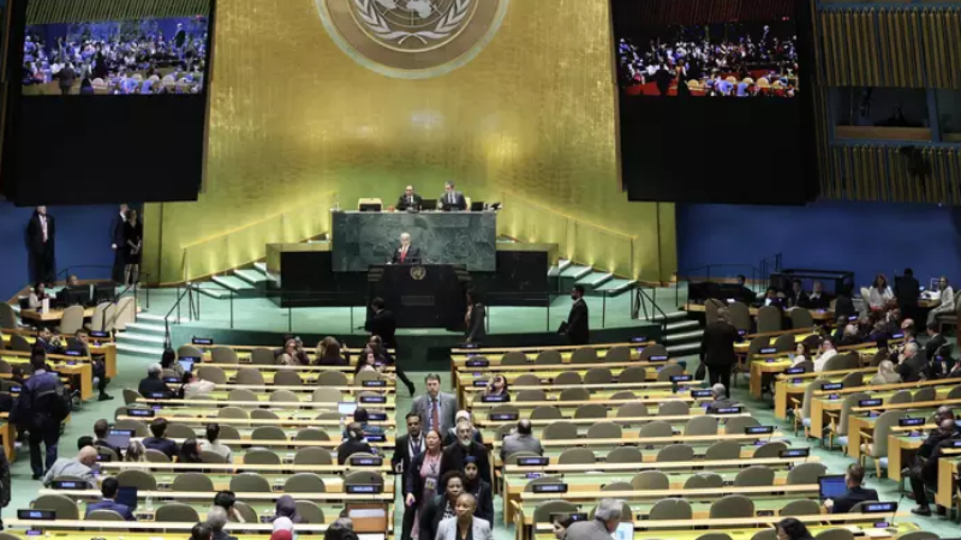 Netanyahu é vaiado na ONU e delegações deixam plenária durante discurso sobre guerra em Gaza