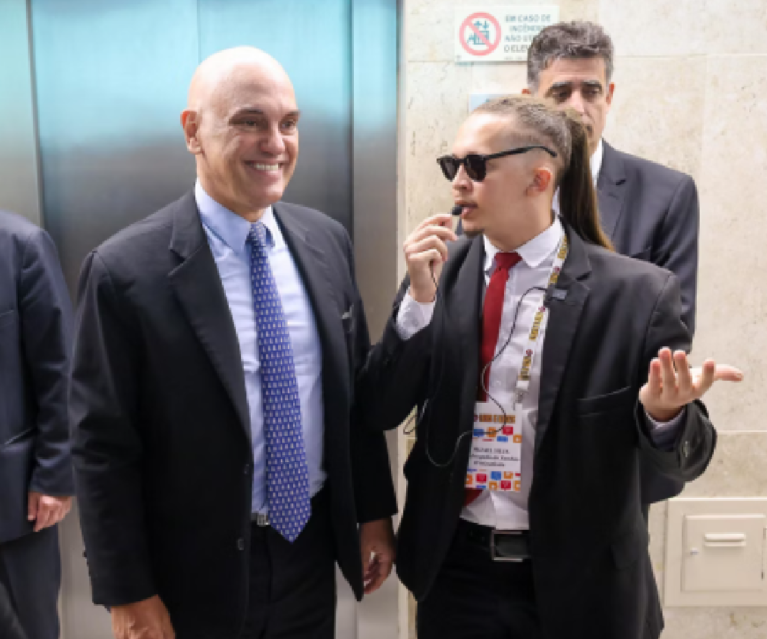 O ministro Alexandre de Moraes, do Supremo Tribunal Federal (STF), protagonizou um momento descontraído nesta quarta-feira (13)