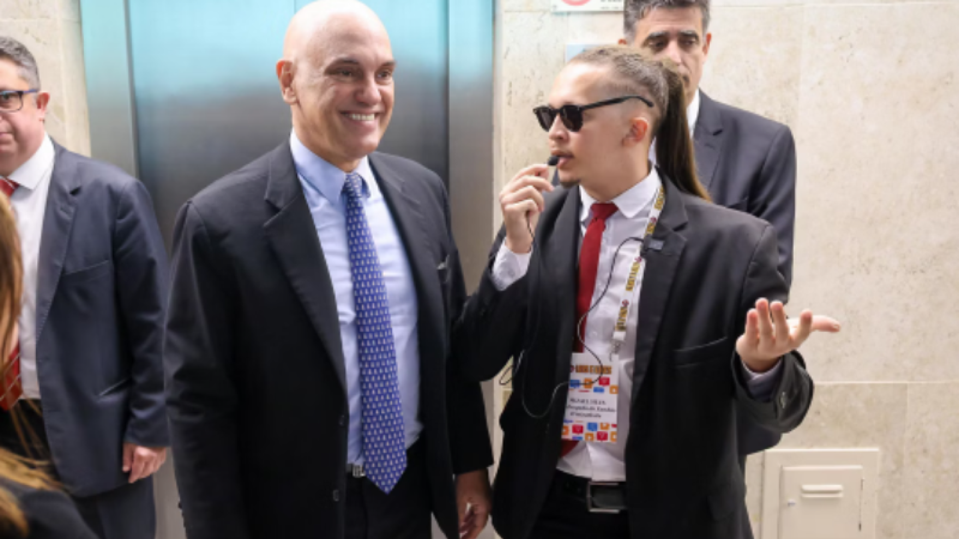 O ministro Alexandre de Moraes, do Supremo Tribunal Federal (STF), protagonizou um momento descontraído nesta quarta-feira (13)