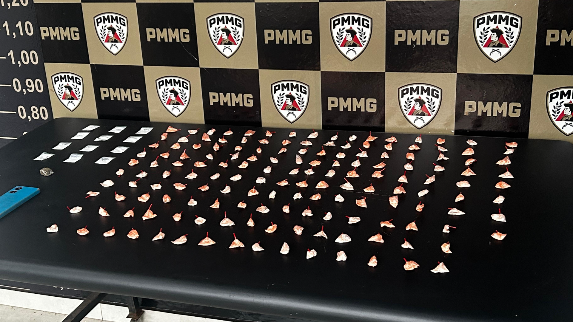 Papelotes de drogas prontos para comércio são apreendidos em Uberlândia