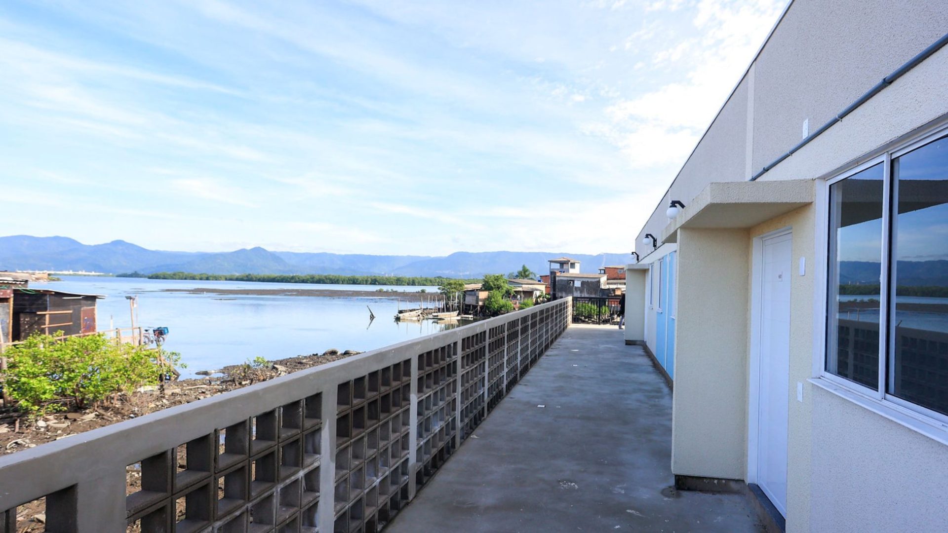 SP entrega Parque Palafitas com 60 moradias em área de mangue em Santos