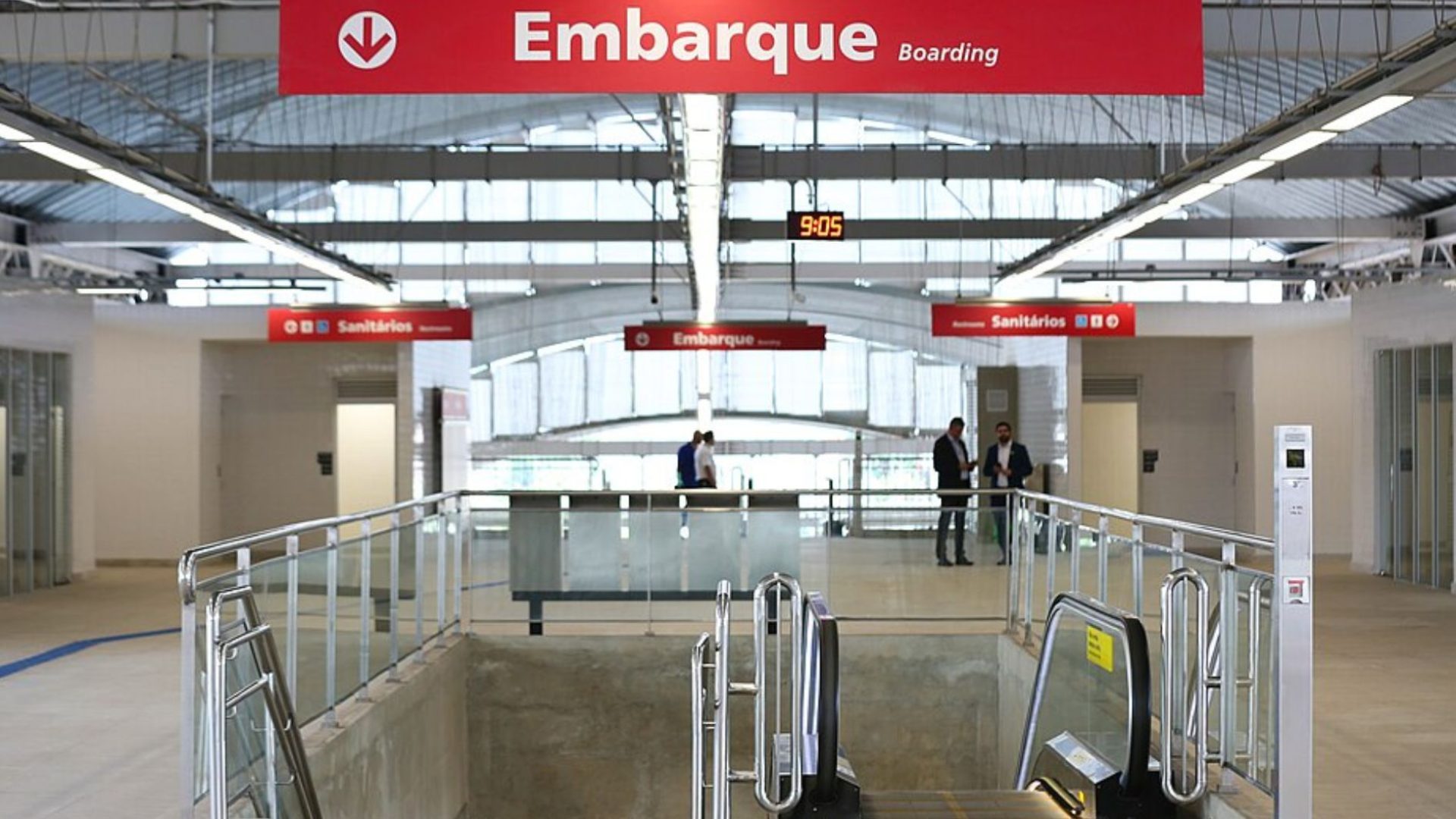 Trem descarrila na Linha 9-Esmeralda e afeta circulação