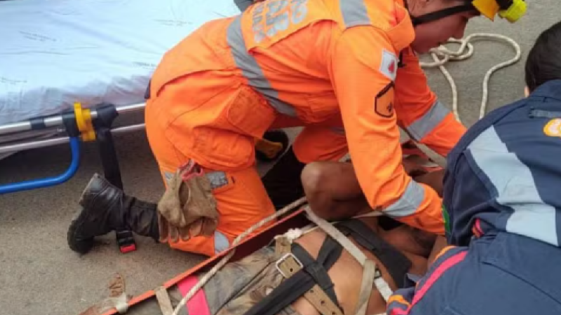 Sobrevivência em buraco de 50 Metros: Homem resgatado após quatro dias em Paracatu