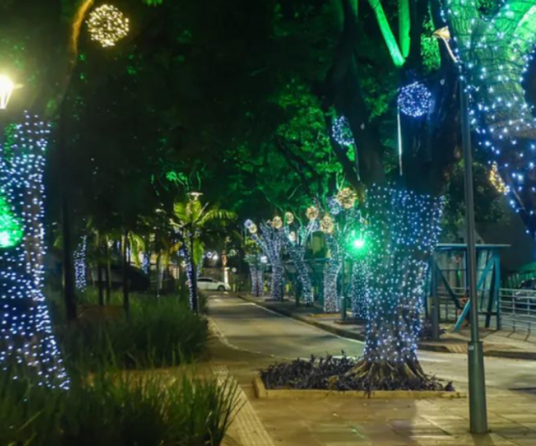 Circuito Viva o Centro terá edição noturna com passeio guiado e show de luzes em Uberaba