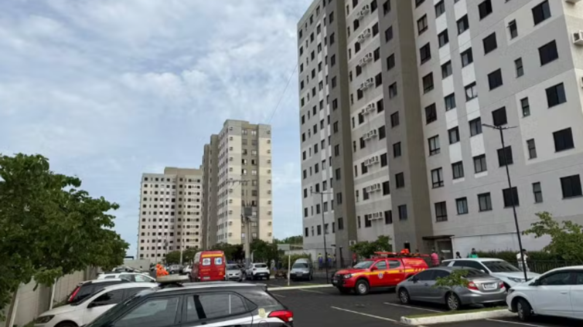 Criança morre ao cair do 12º andar de prédio em Uberlândia