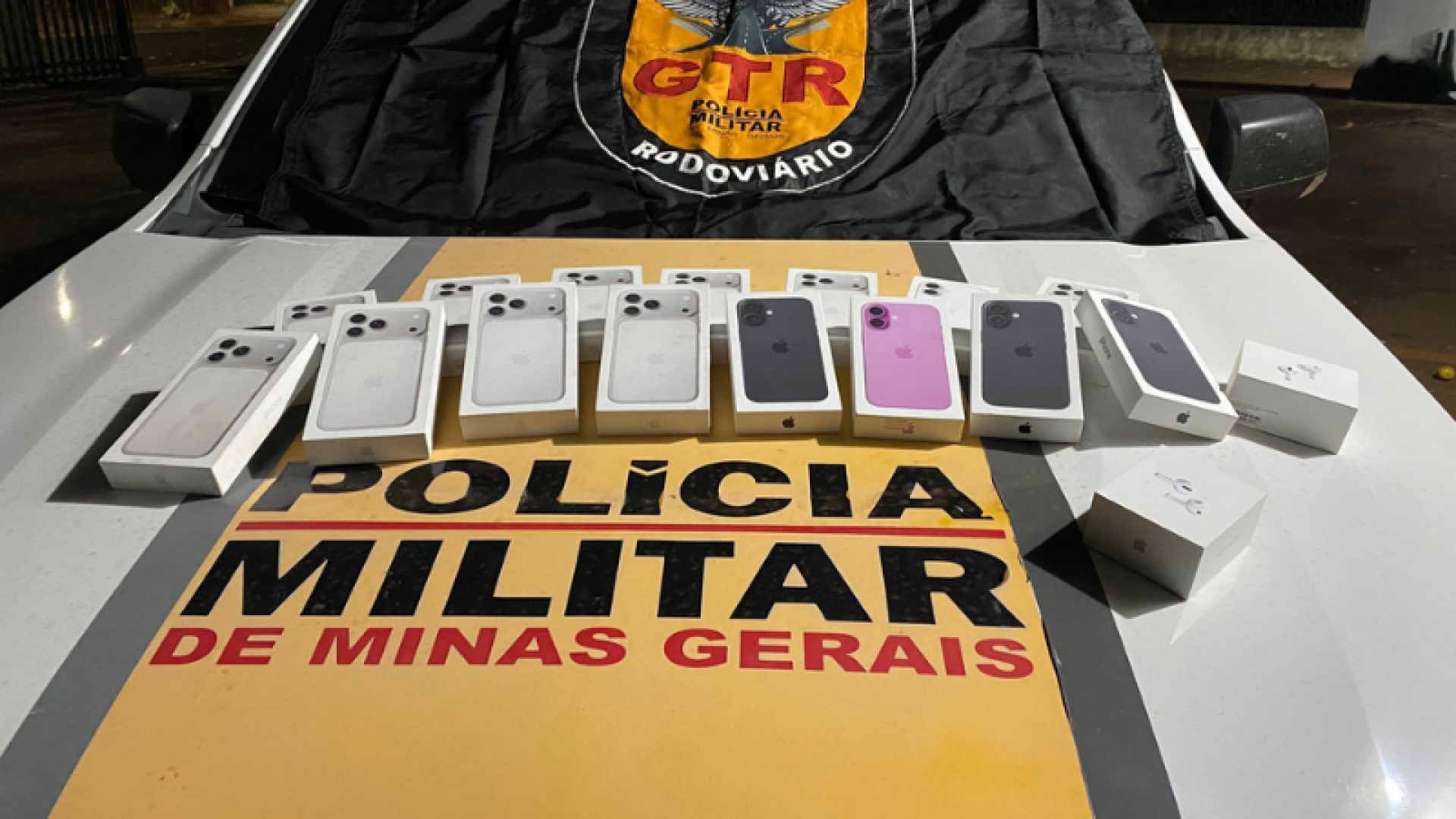 PM apreende R$ 160 mil em produtos sem nota fiscal na MG-255, em Frutal