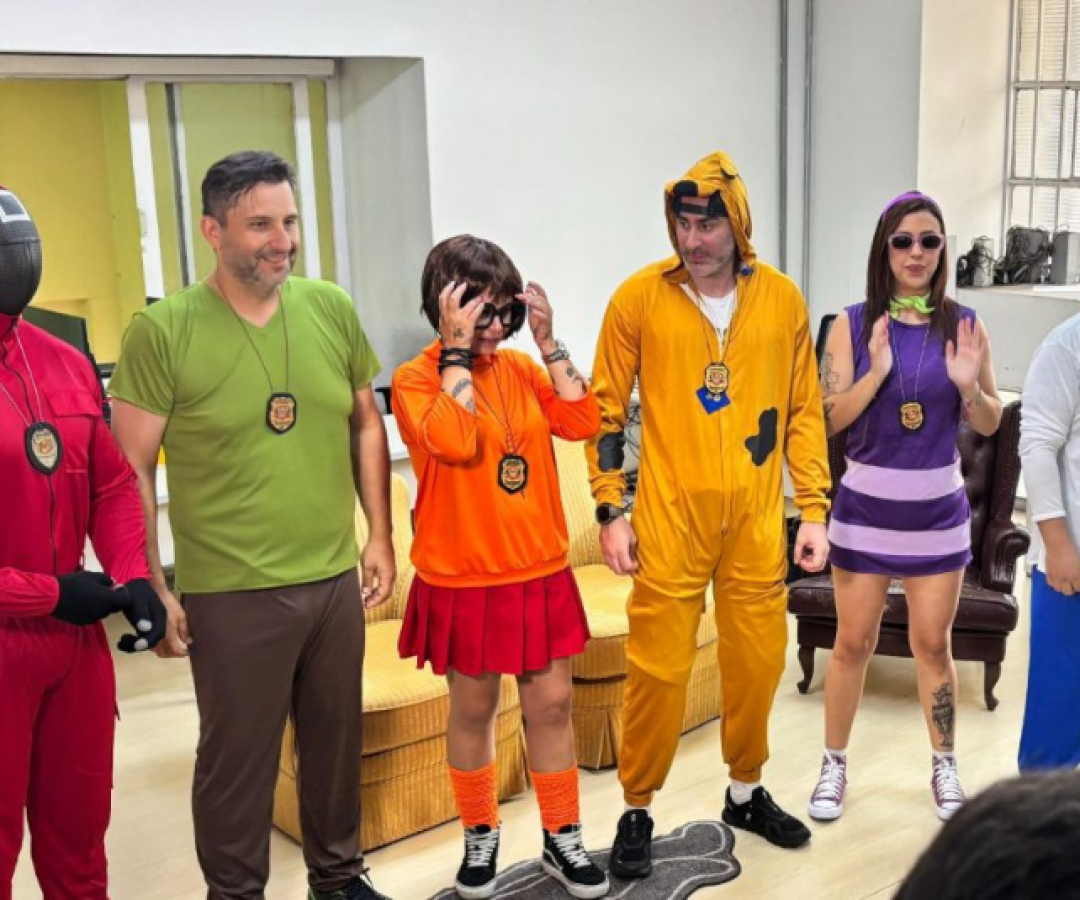 Policiais fantasiados de Scooby-Doo prendem trio por furtos no Carnaval de SP