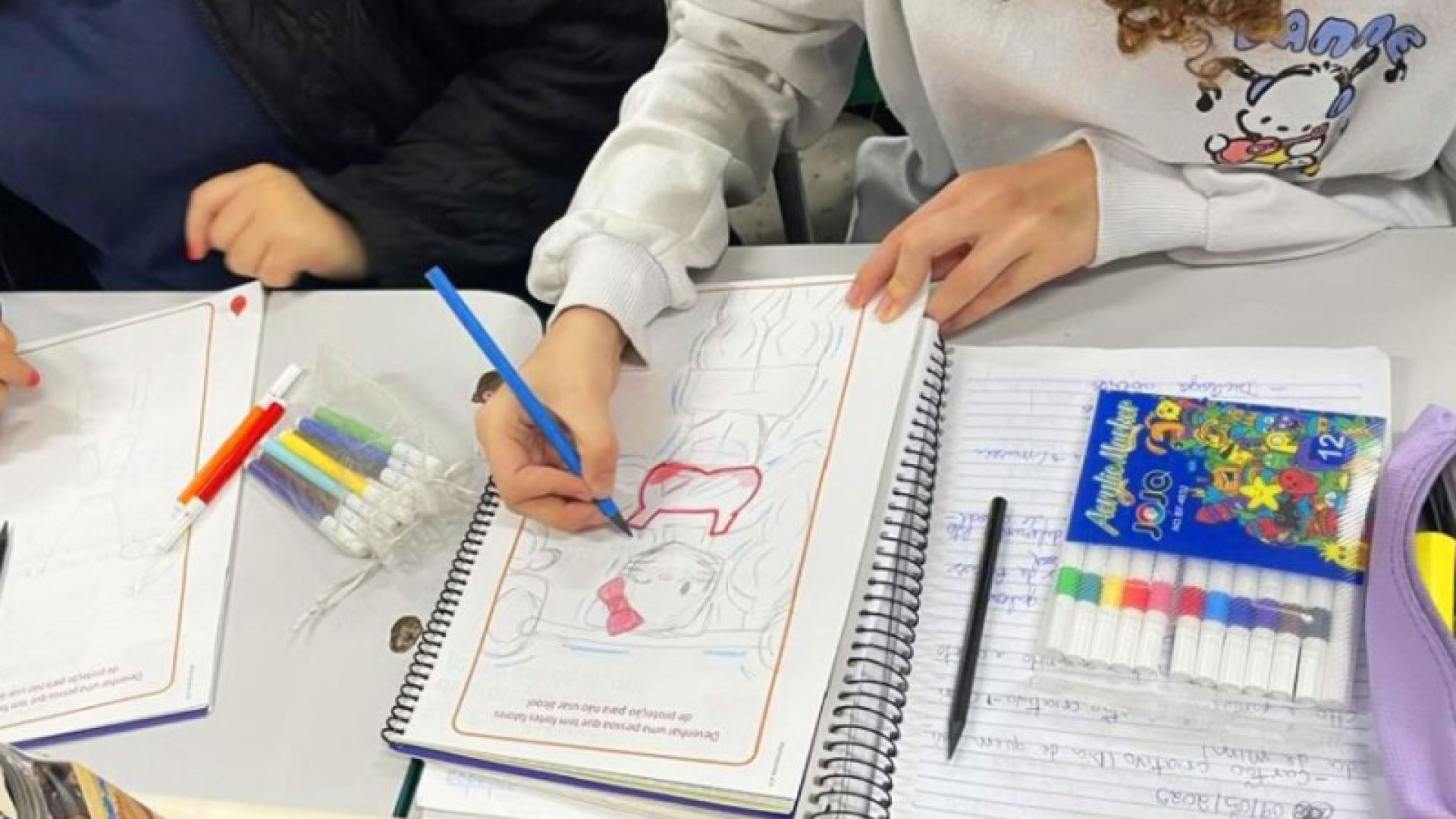 Uso de álcool pelos pais aumenta risco entre adolescentes, aponta estudo