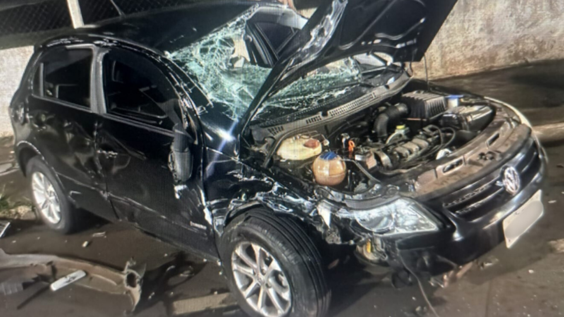 Motorista sofre mal súbito ao volante e provoca acidente na avenida Nenê Sabino, em Uberaba