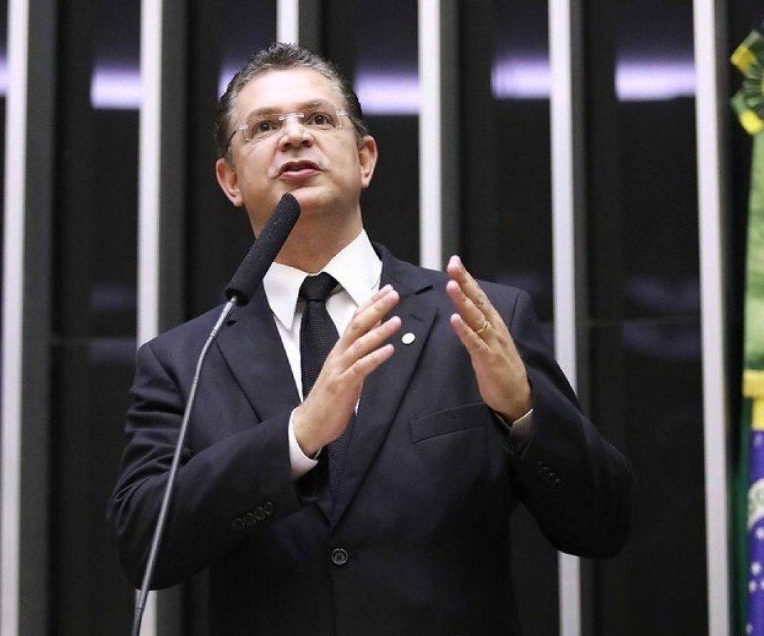 PL protocola pedido de urgência para projeto de anistia