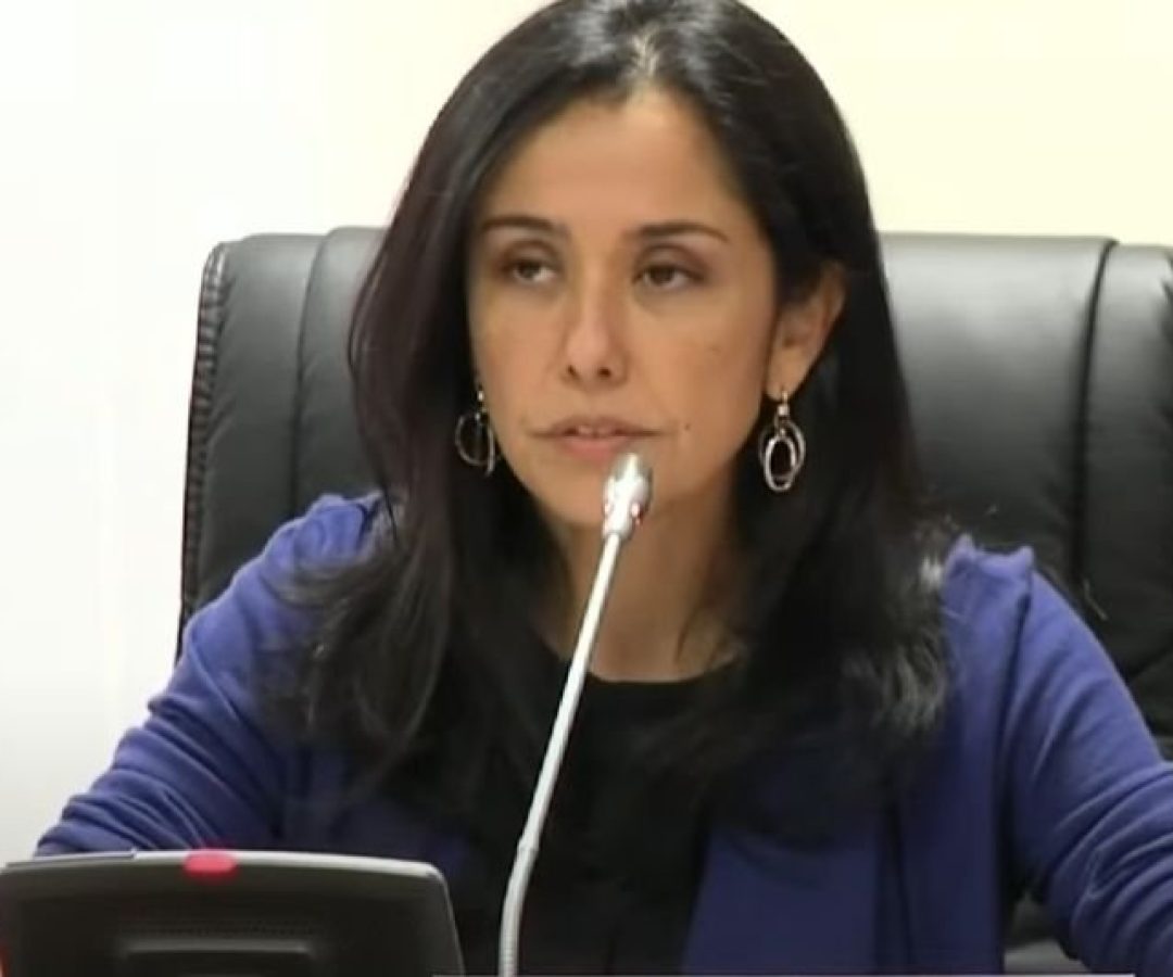 Ex-primeira-dama do Peru chega ao Brasil após receber asilo diplomático