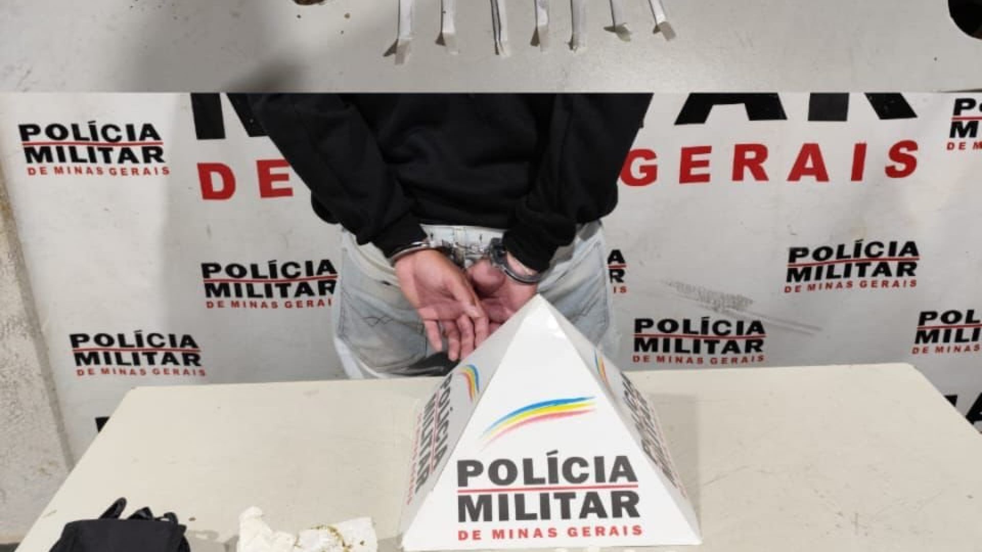 drogas apreendidas pela Policia Militar em Uberaba (foto: divulgação/PMU