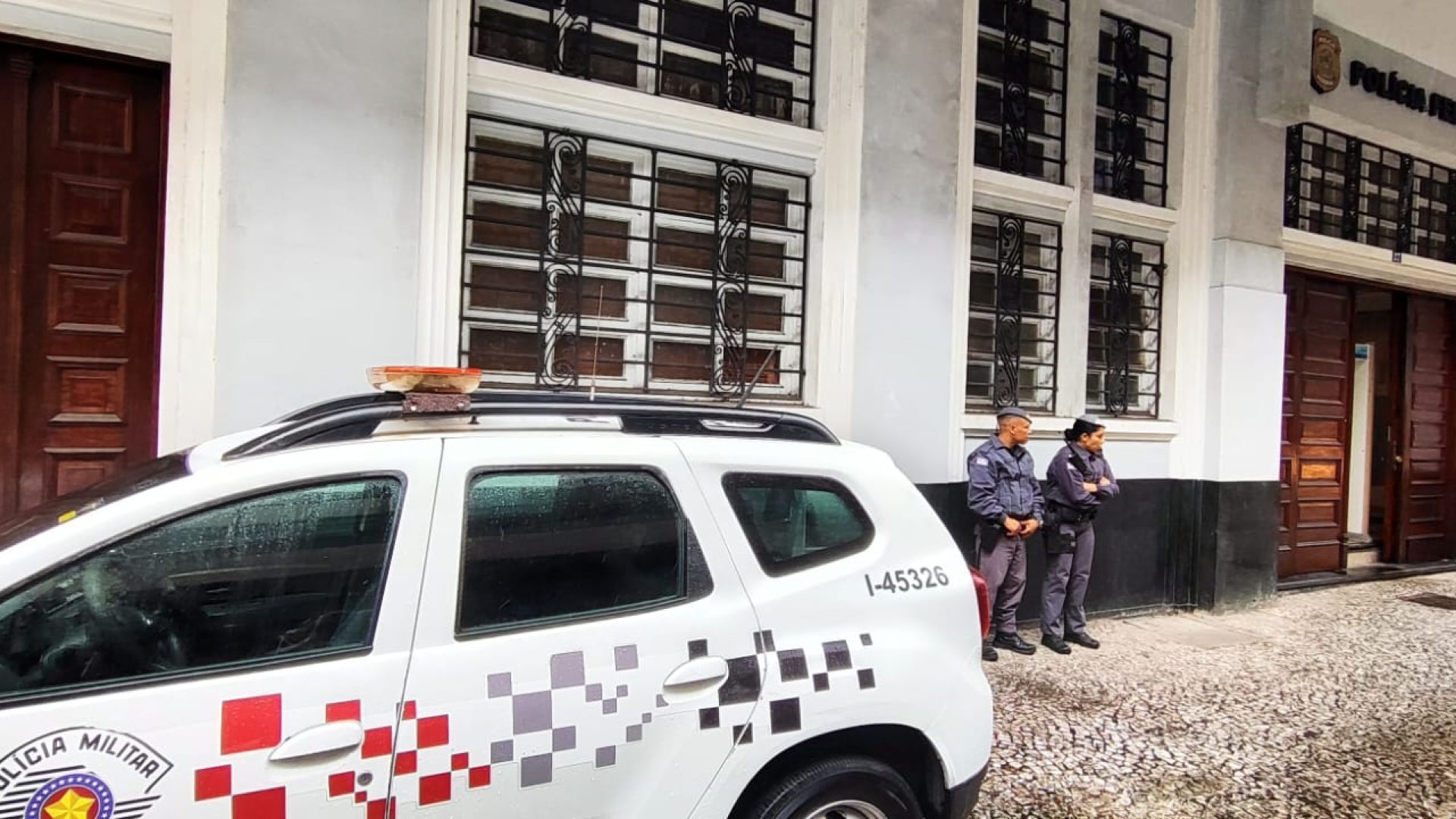 Foragido por assalto à Caixa em MG é preso pela PM em Praia Grande