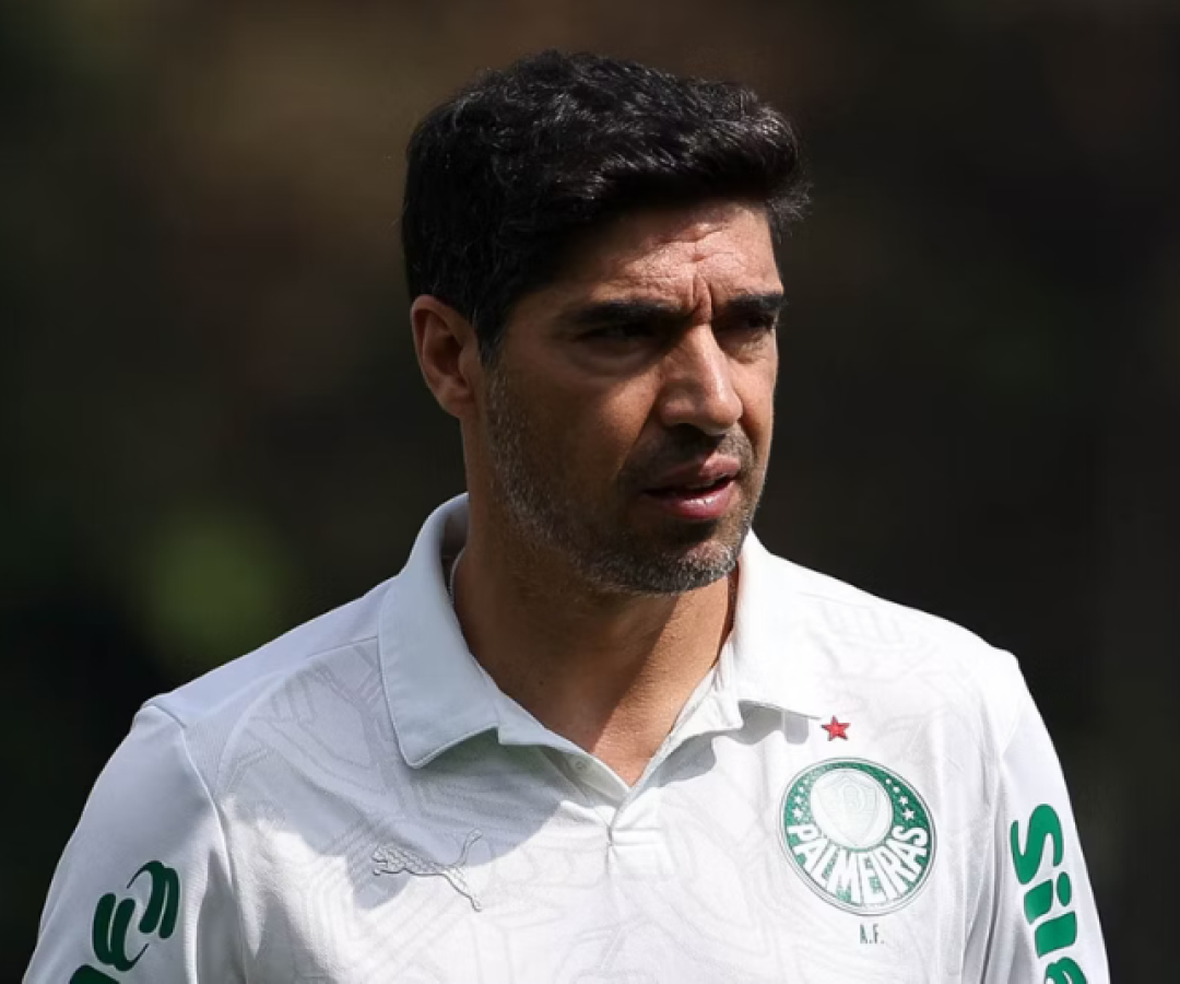 O técnico Abel Ferreira voltou a comandar o Palmeiras nesta segunda-feira (8), após viagem a Portugal durante a Data Fifa. O treinador...