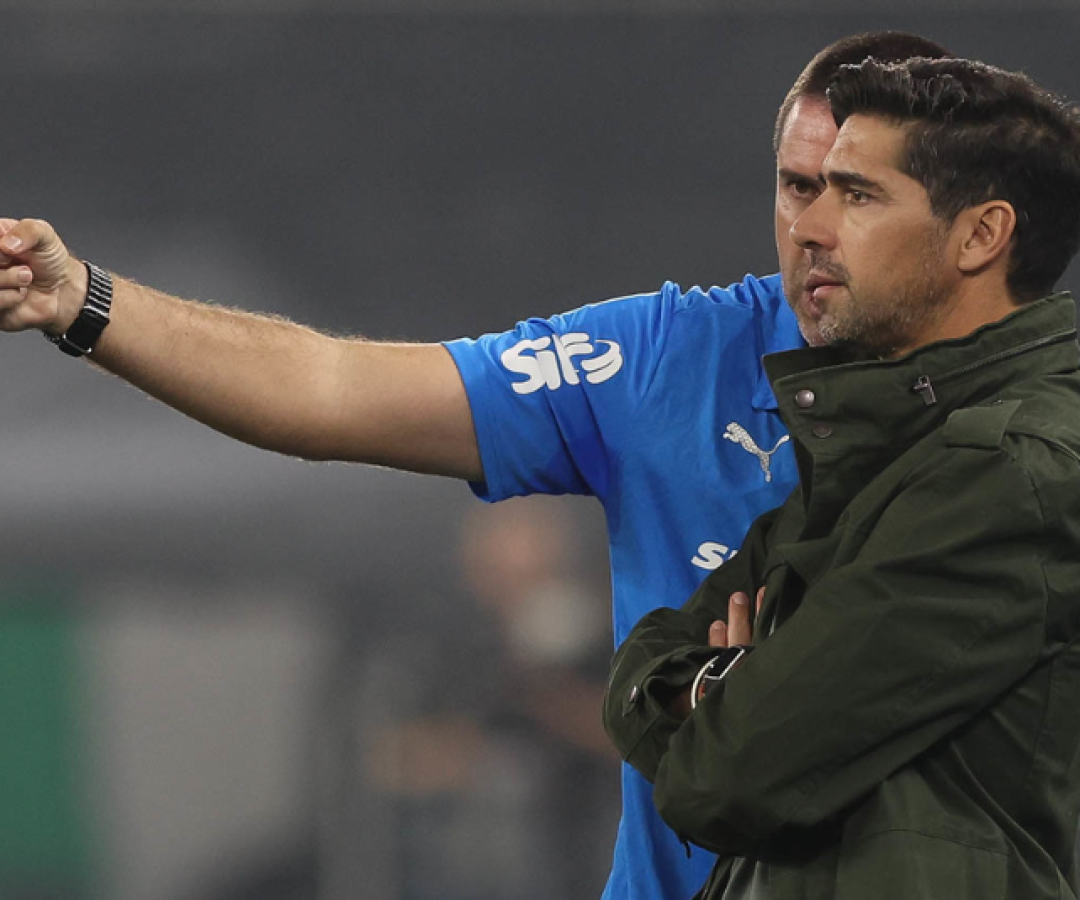 Abel Ferreira vive momento de questionamentos no Palmeiras após temporada sem grandes conquistas em 2024, mas a imprensa...