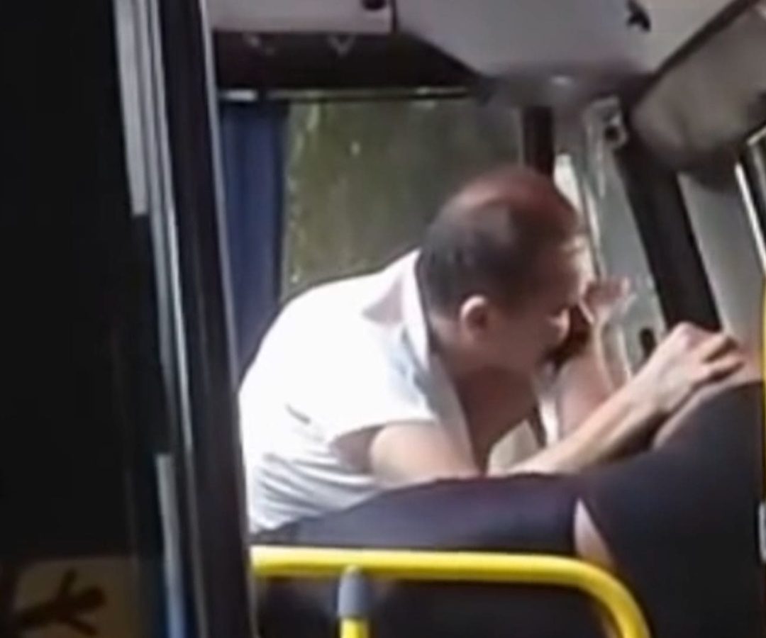 agressões dentro de ônibus