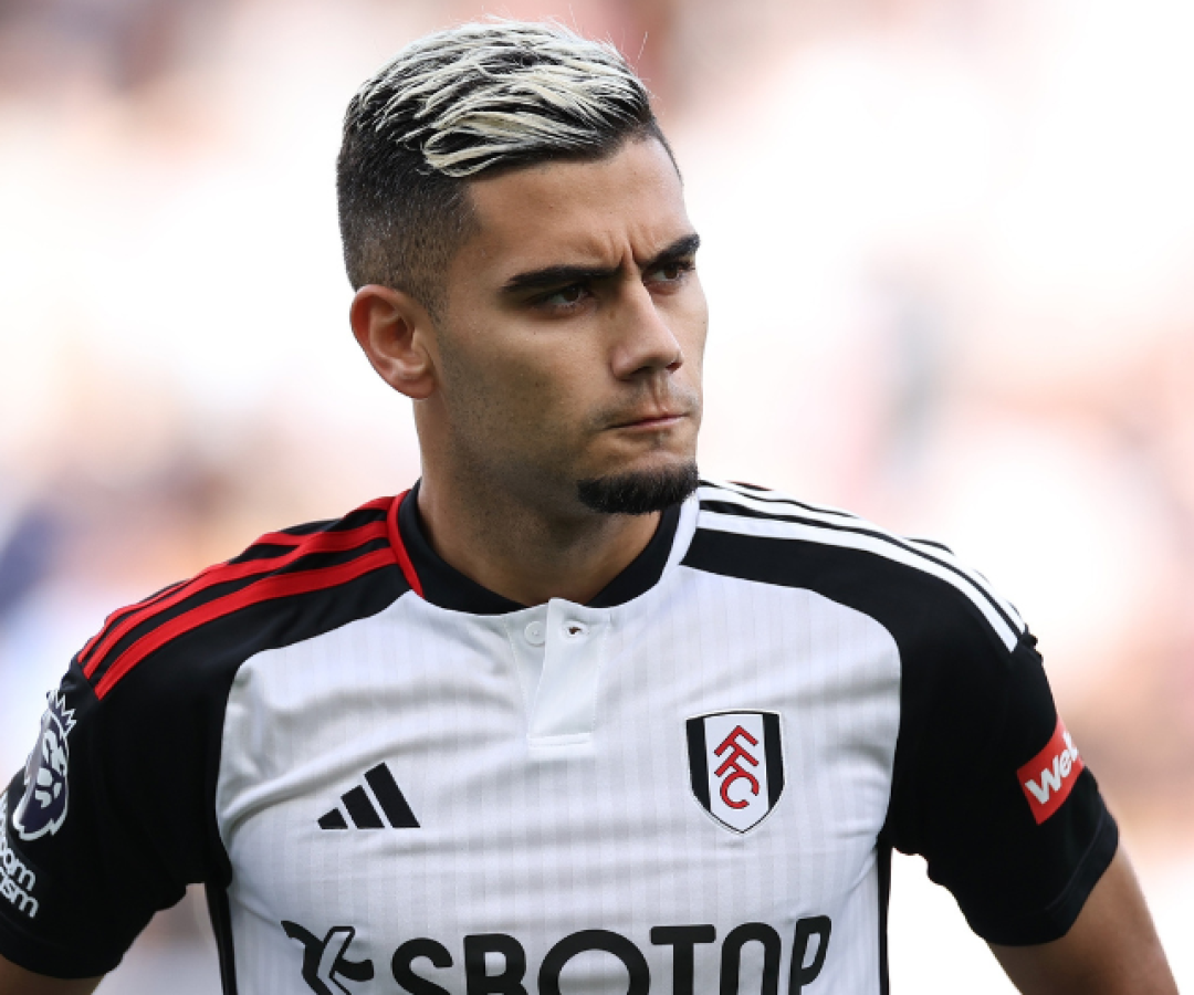 O Palmeiras está prestes a oficializar Andreas Pereira como 12º reforço de 2025. O meia de 29 anos realizou exames na Inglaterra...