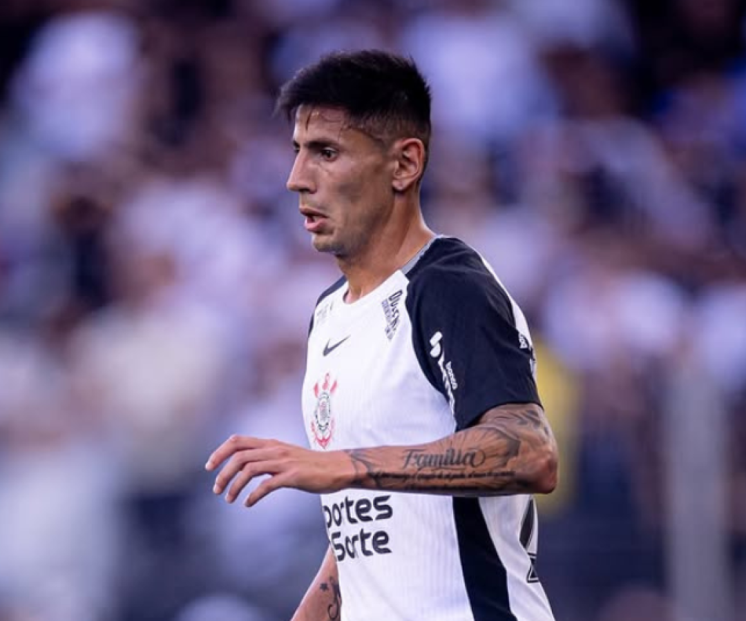 O Corinthians abriu conversas para renovar o contrato de Fabrizio Angileri, lateral-esquerdo argentino de 31 anos, que tem vínculo até...