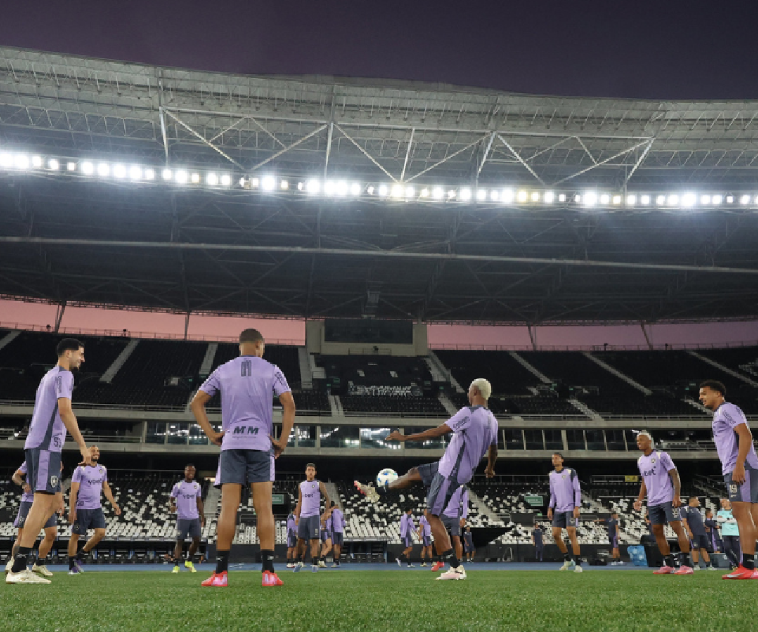 Botafogo e LDU iniciam o duelo por vaga nas quartas de final da Libertadores nesta quinta-feira (14), às 19h, no Estádio Nilton Santos.