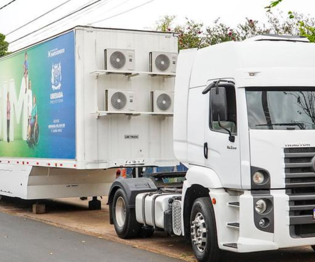 caminhão do Programa Saúde SIM em Uberaba