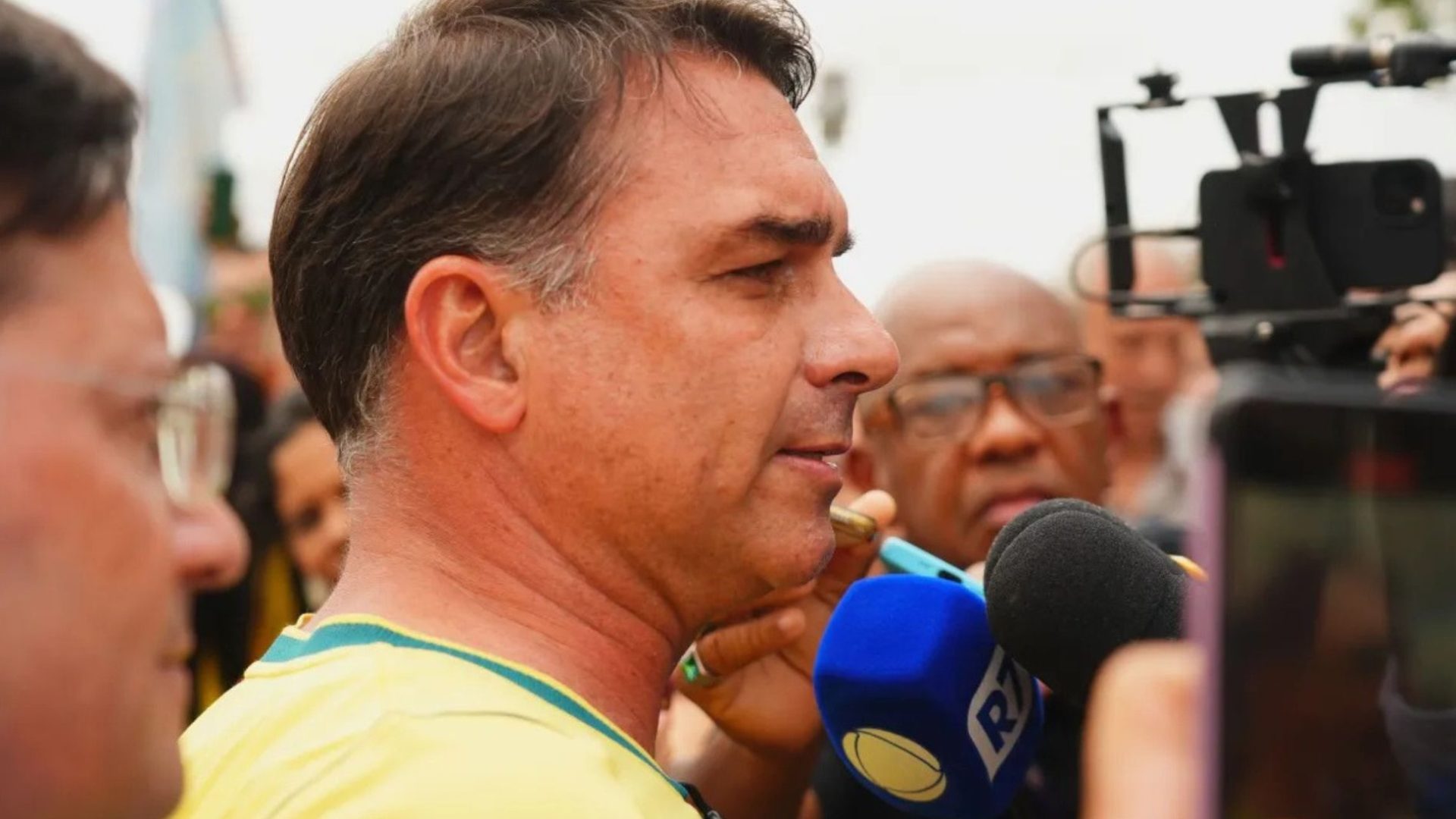 campanha de Flávio Bolsonaro