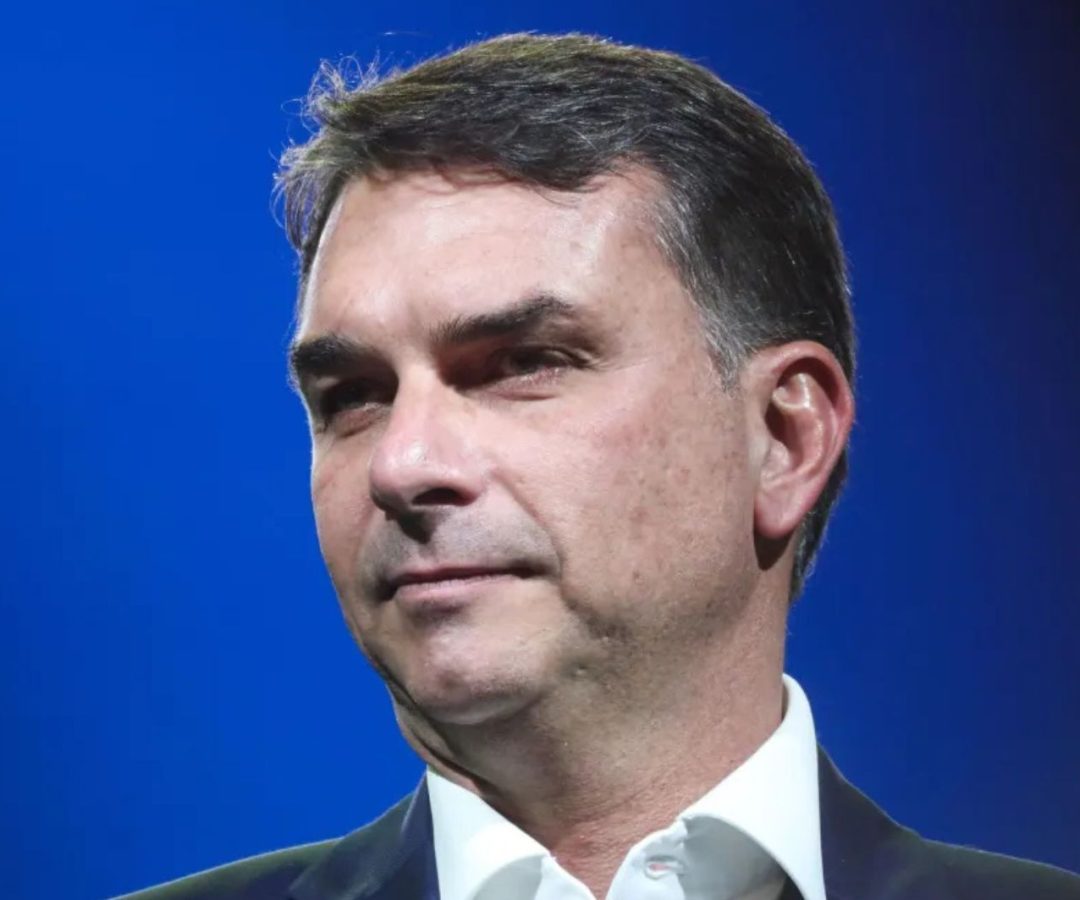candidatura de Flávio Bolsonaro