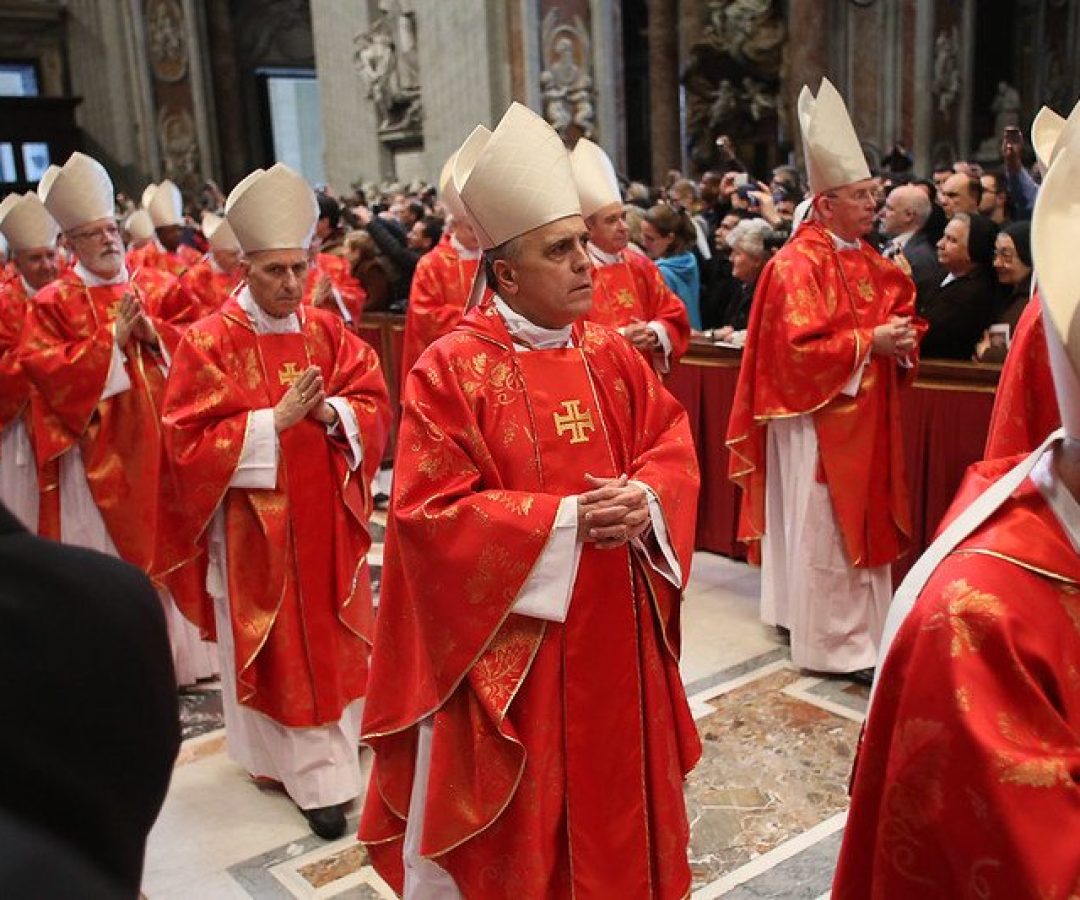 capela-sistina-se-transforma-em-bunker-tecnologico