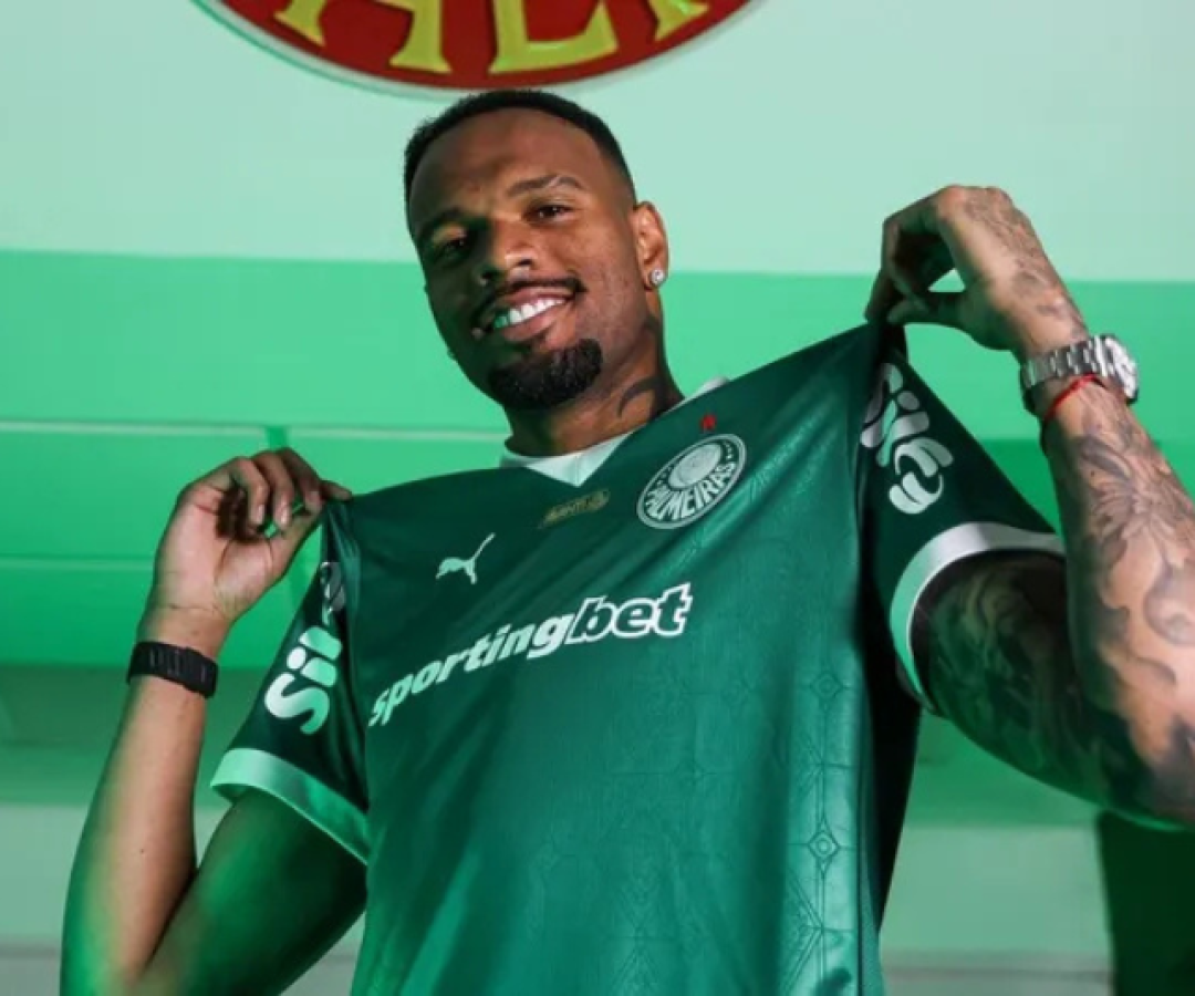 O Palmeiras oficializou a contratação do goleiro Carlos Miguel, ex-Nottingham Forest, com contrato de cinco temporadas, válido até...