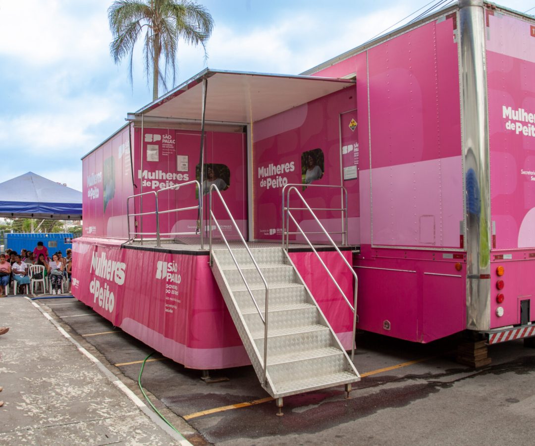 carreta-da-mamografia_mulheres-de-peito_foto-juliano-barbosa-7-2048x1366