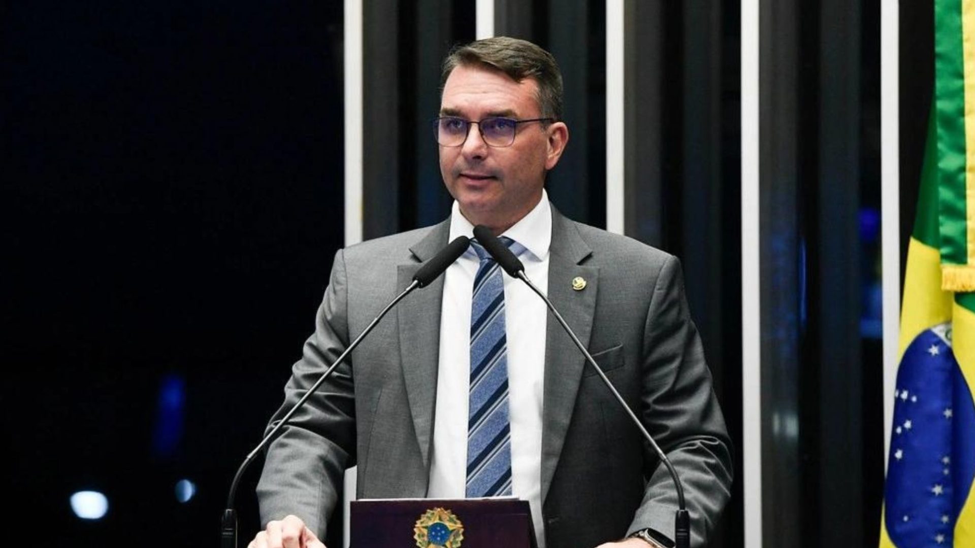 direita busca novo comando
