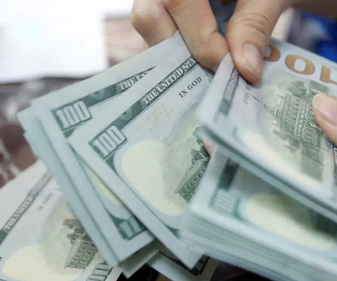 dólar