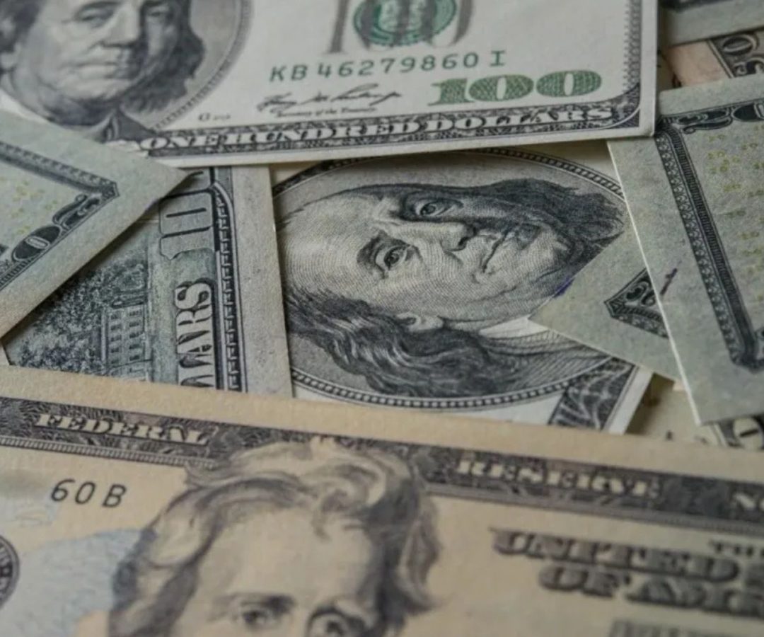 dólar
