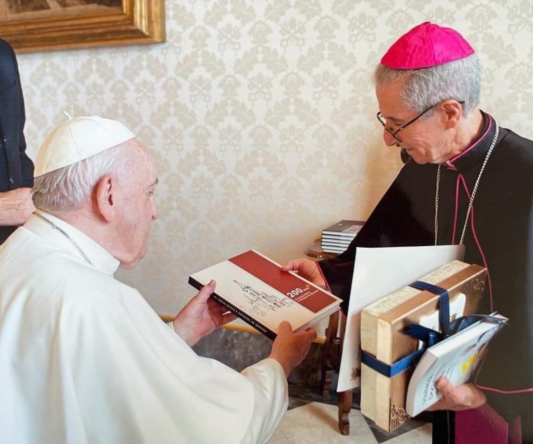 Visita de Dom Paulo Mendes ao Papa Francisco em 2022 (foto: redes sociais)