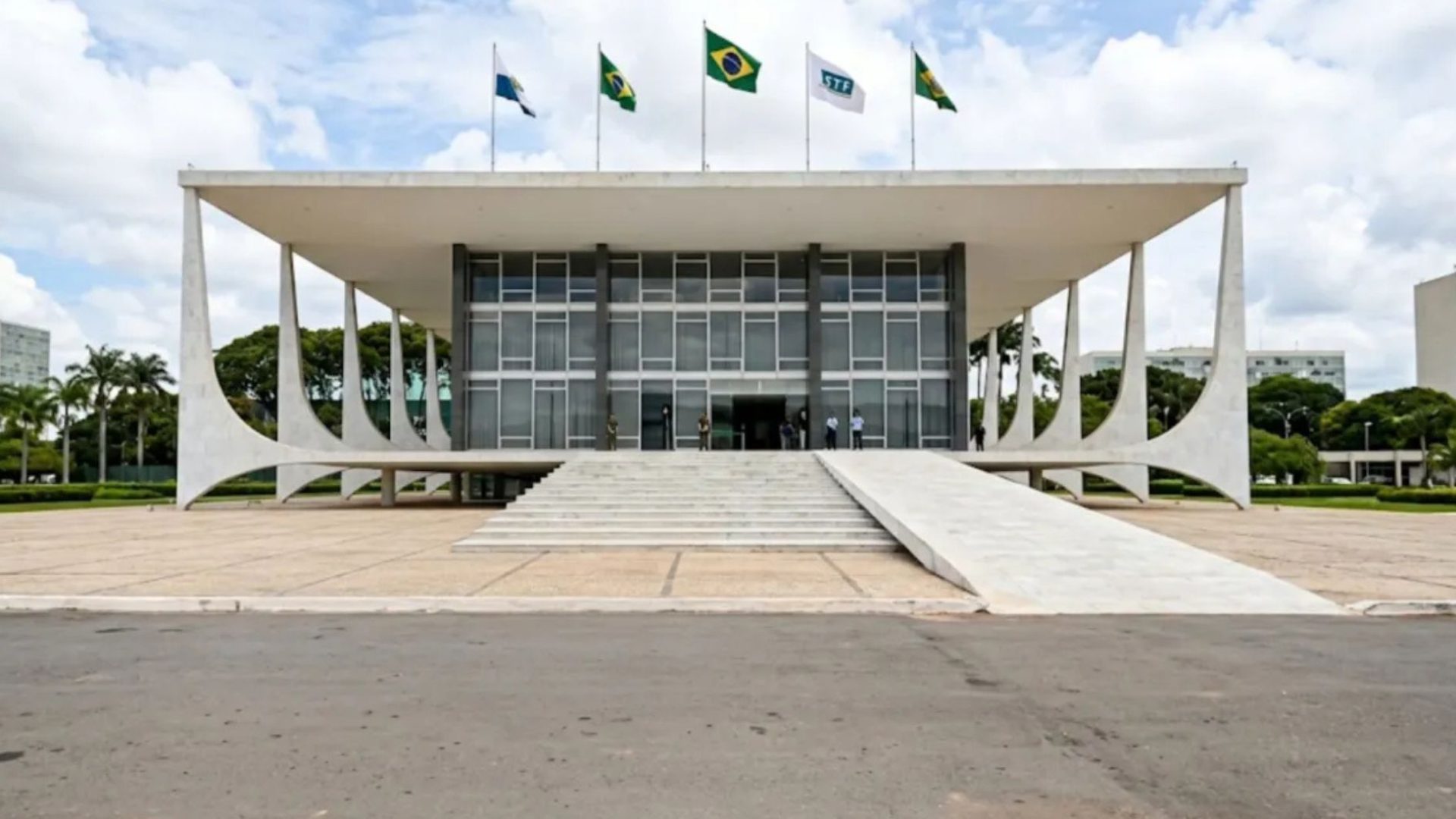 drone no STF