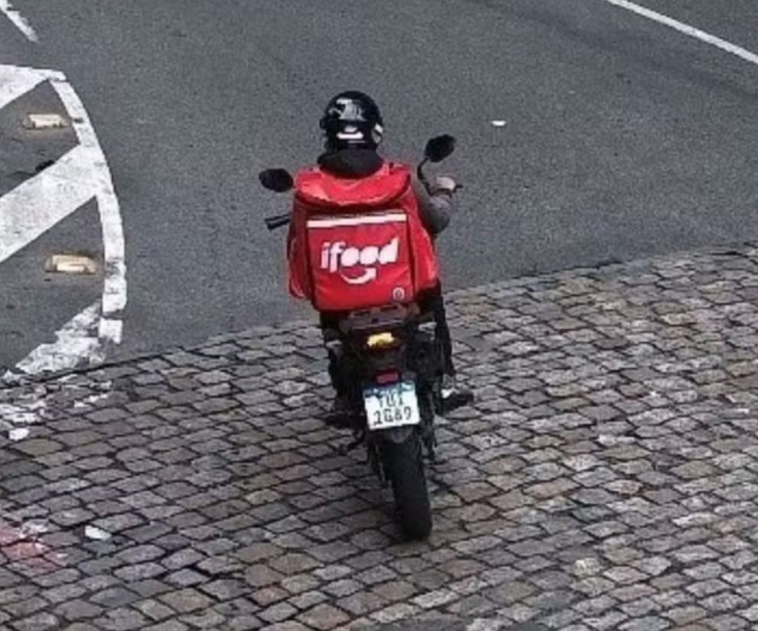 falso entregador é preso no Rio