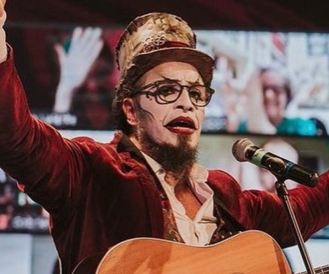 fernando_anitelli_do_teatro_magico_foto_reproducaofacebook