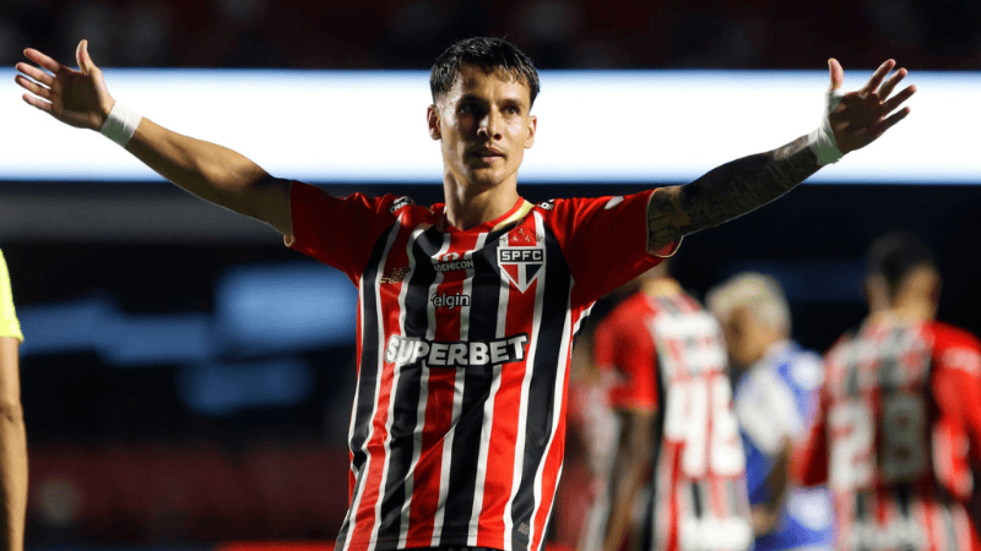 Nesta quarta-feira (16), às 18h30, o São Paulo enfrenta o Botafogo no Estádio Nilton Santos, na cidade do Rio de Janeiro.