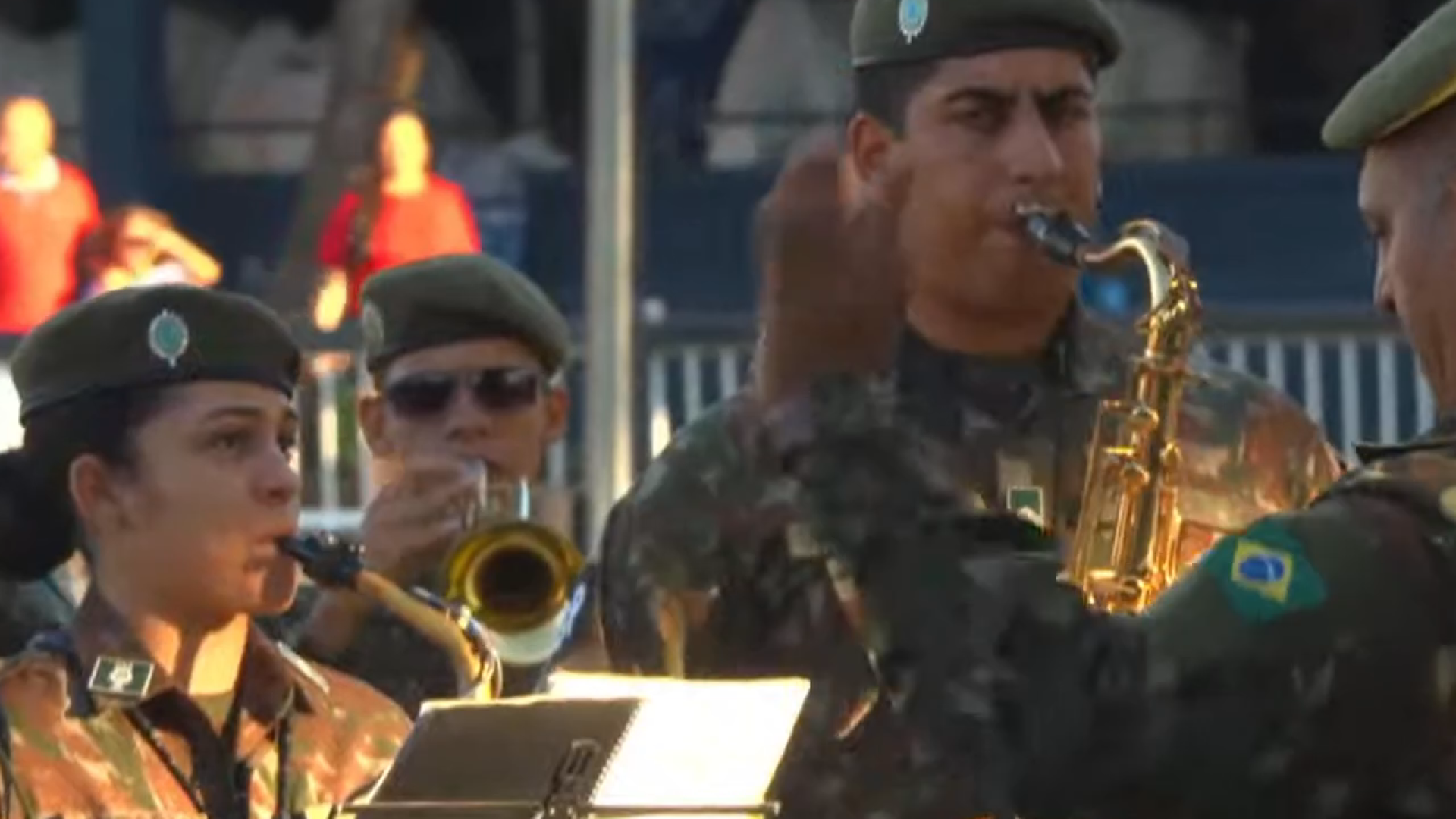 A 90ª ExpoZebu chegou ao fim neste domingo com apresentação da Banda do Batalhão da Guarda Presidencial e mais de R$ 190,5 milhões em leilões (imagem: reprodução/ABCZ)