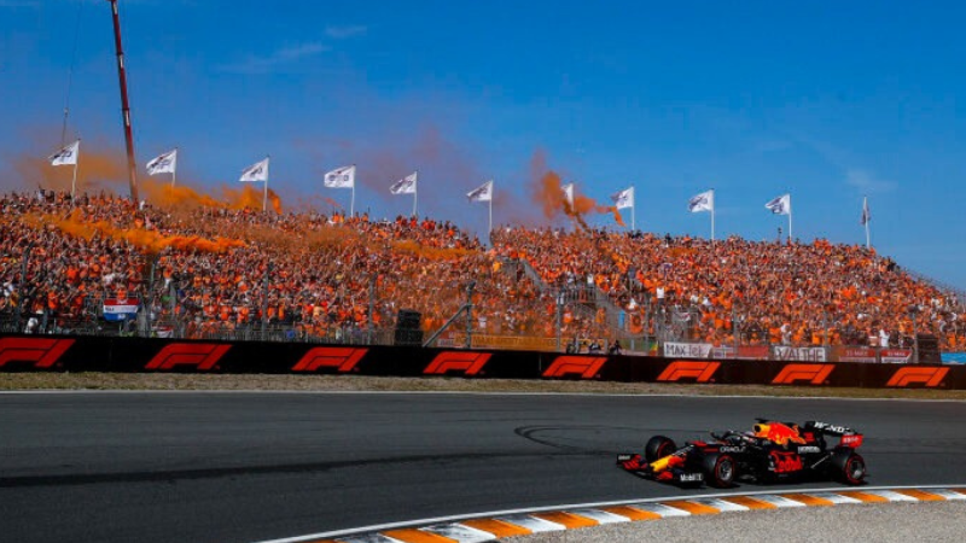 Após três semanas de pausa, a Fórmula 1 volta às pistas com o GP da Holanda entre os dias 29 e 31 de agosto, no circuito de Zandvoort.