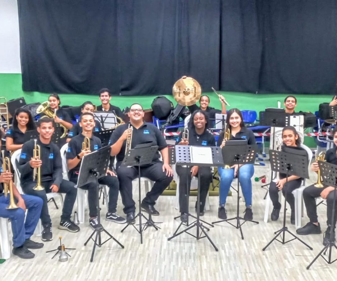 foto banda marcial jovem Cubatão