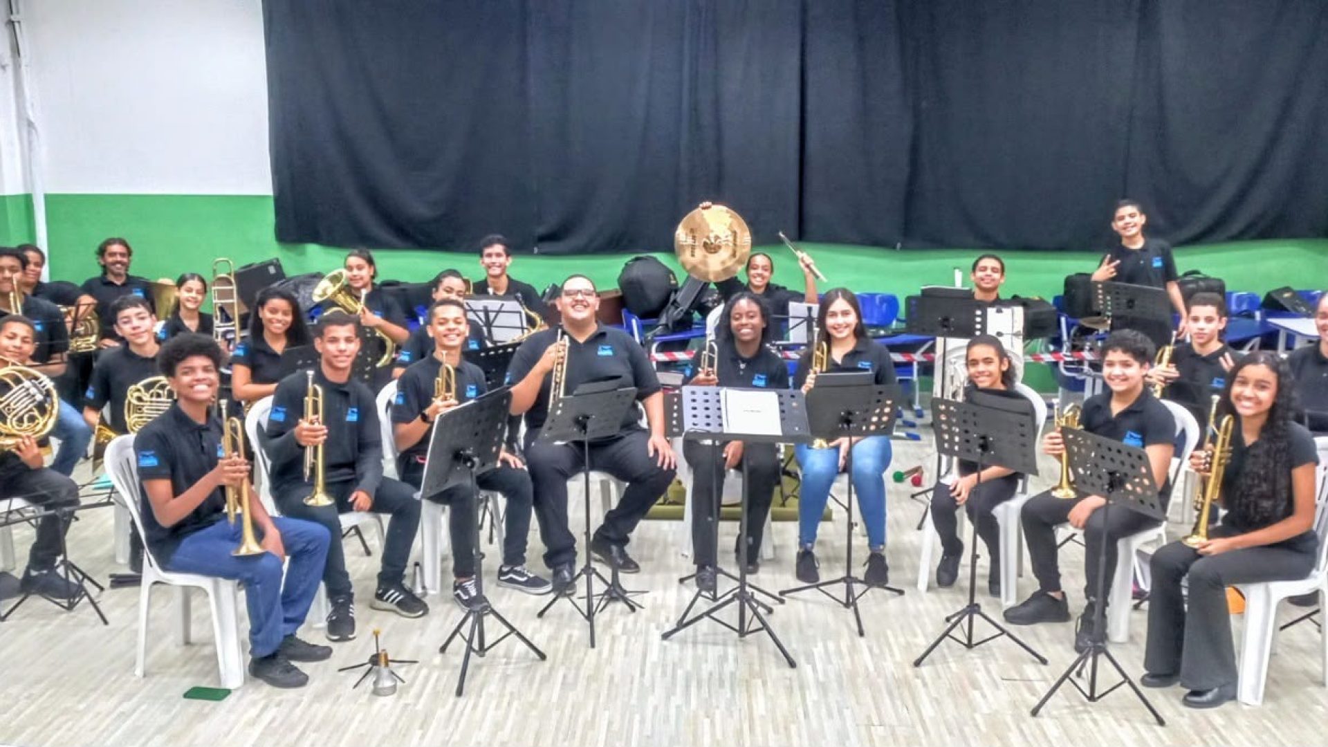 foto banda marcial jovem Cubatão