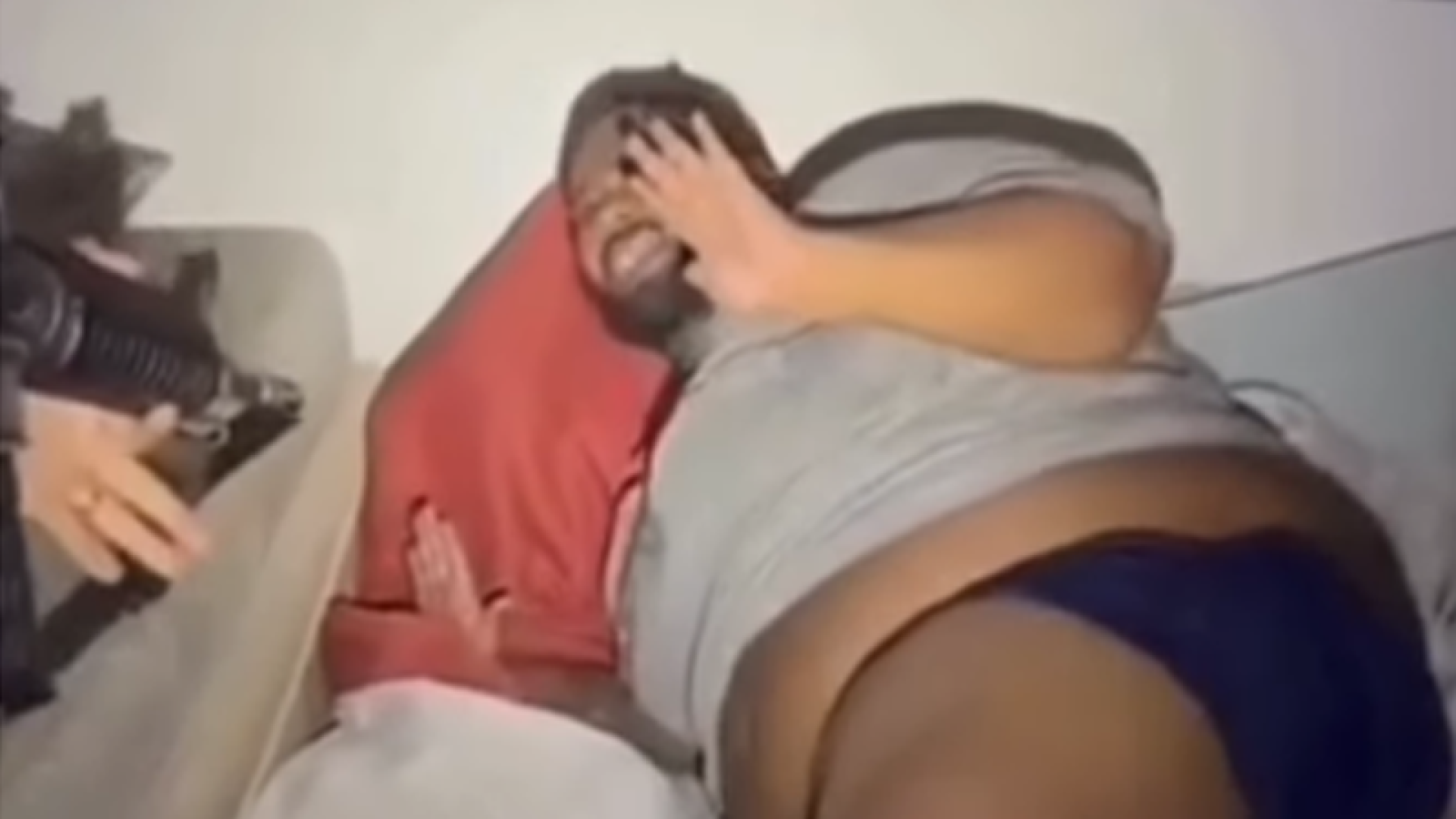 foto dino preso 20 02 26