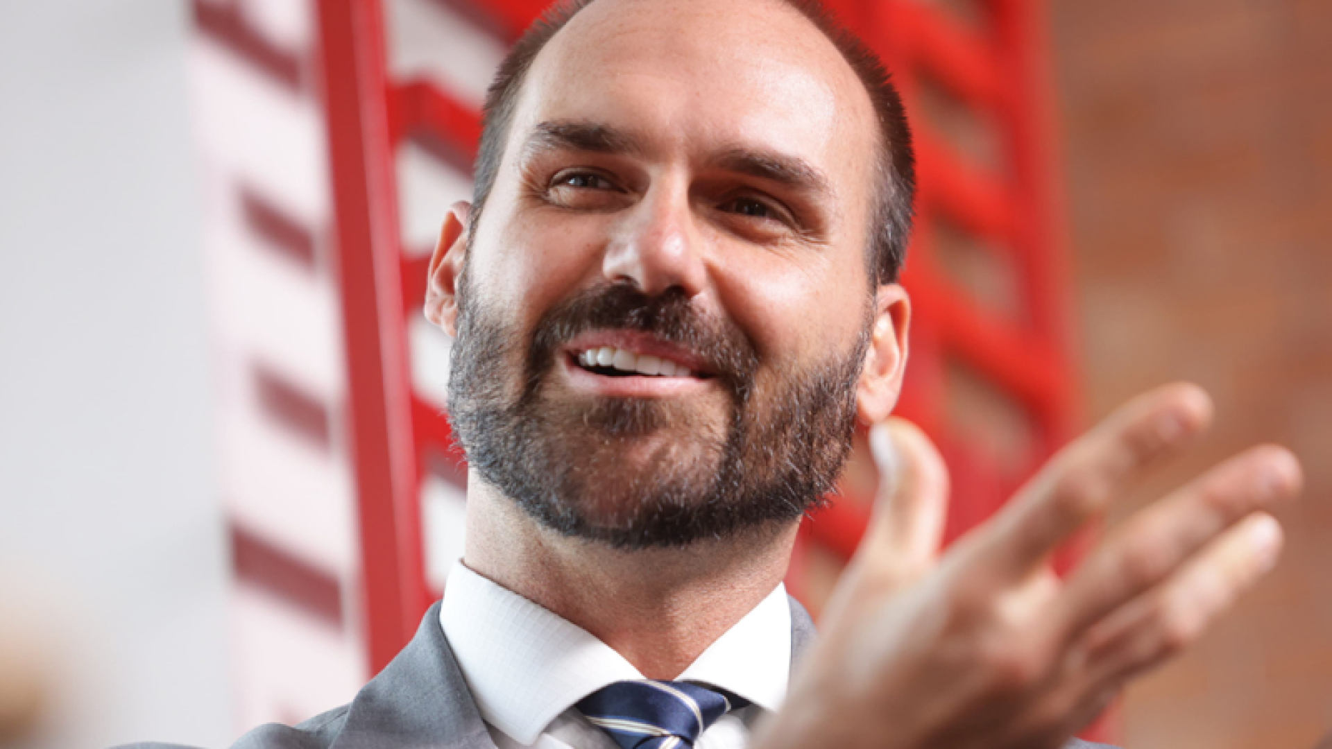 foto eduardo bolsonaro 26 11 25