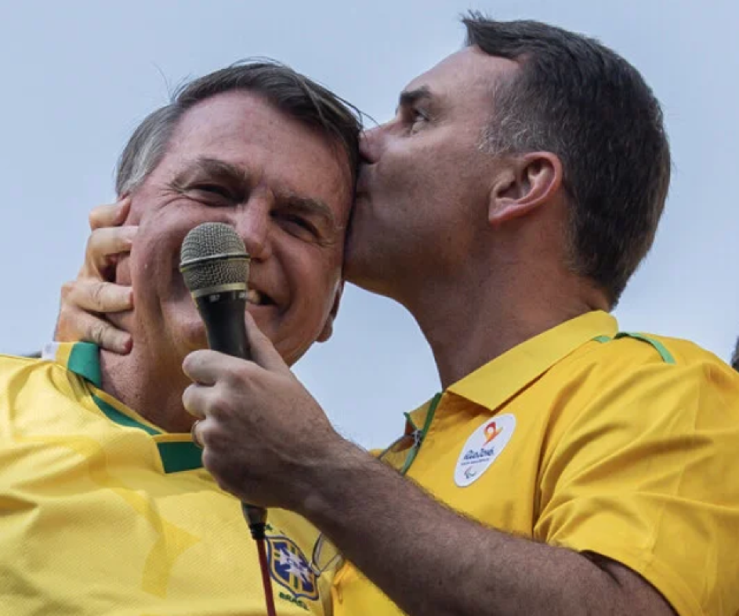 foto flavio bolsonaro 05 12 25