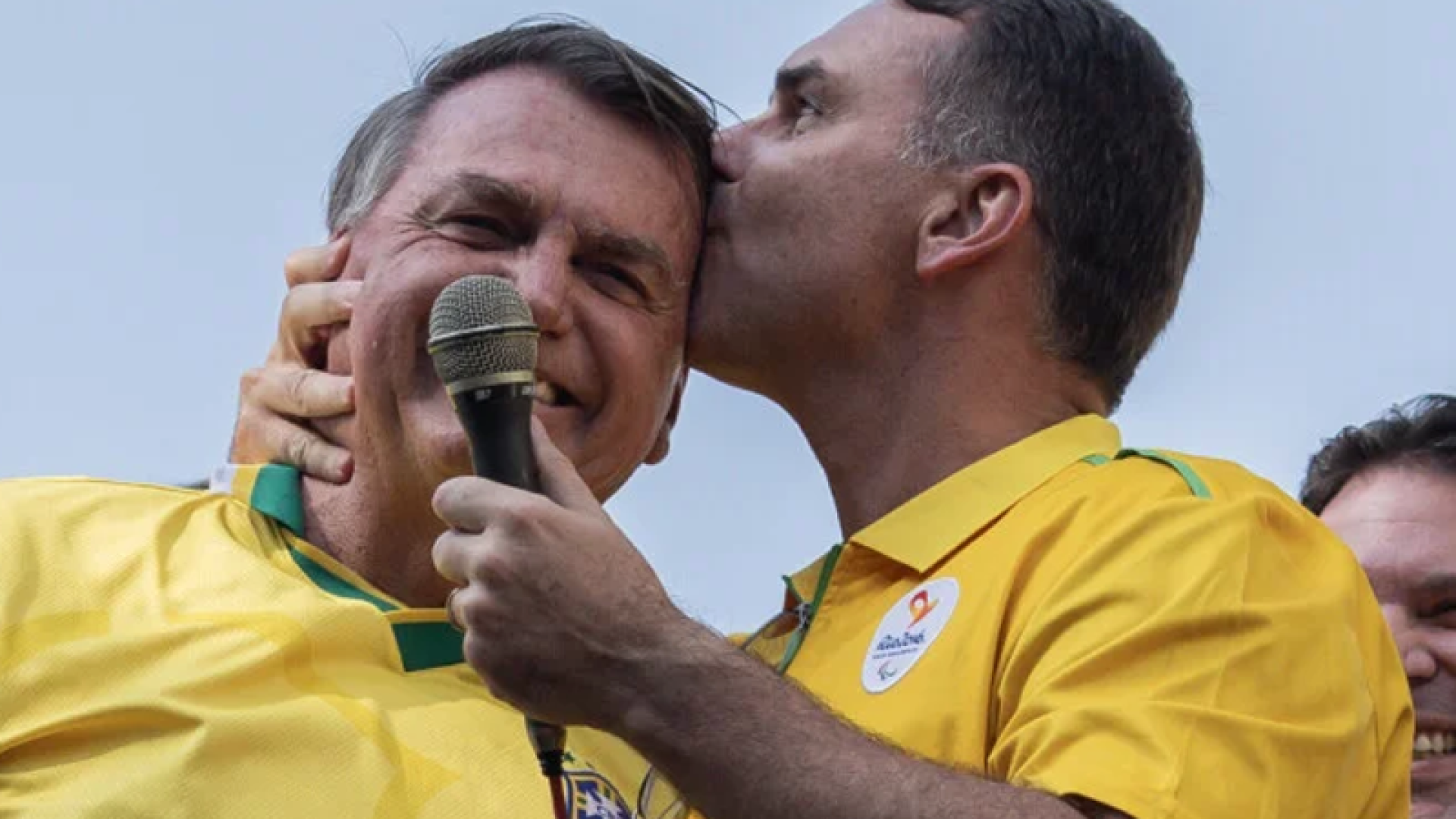 foto flavio bolsonaro 05 12 25