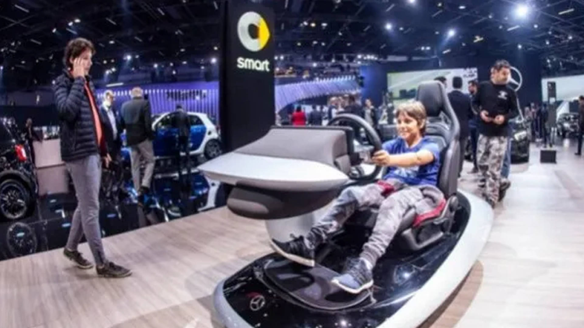 Os visitantes terão acesso a simuladores profissionais de Drift dentro de um espaço criado com assinatura do piloto João Barion.