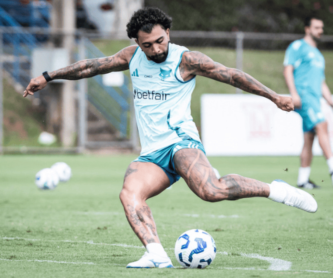 Nesta quinta-feira (17), a partir das 21h30, o Cruzeiro recebe o Bahia no Mineirão, em partida válida pela 4ª do Campeonato Brasileiro.