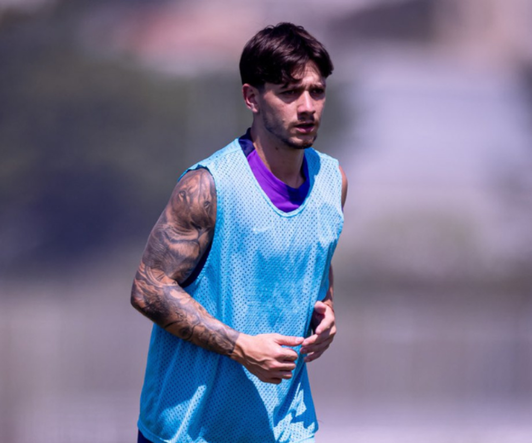 O Corinthians retomou os treinos no CT Dr. Joaquim Grava no domingo (7), após folga no sábado, em preparação para o duelo decisivo contra o...