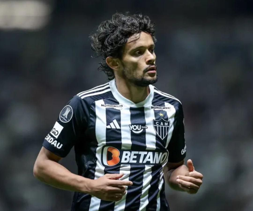 O Atlético-MG recusou uma proposta do Al-Taawoun, da Arábia Saudita, pelo meia Gustavo Scarpa. O clube árabe, comandado pelo...